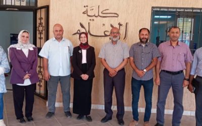 إجراءات تسليم واستلام هيئة تحرير مجلة لبحوث الإعلام بجامعة بنغازي